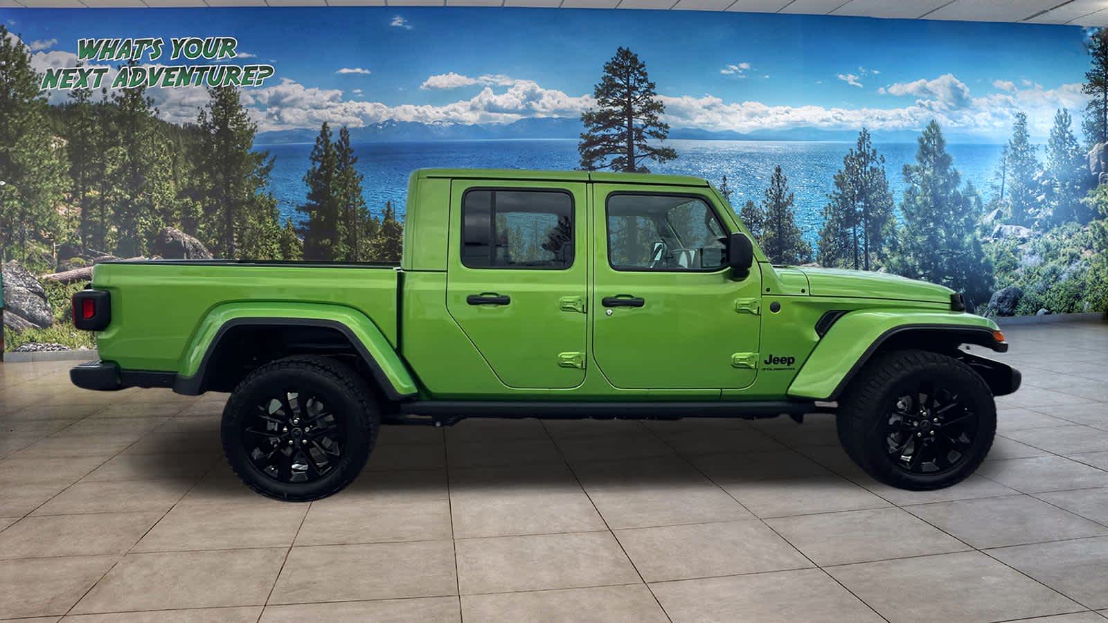 Thumbnail: 2025 Jeep Gladiator - 4