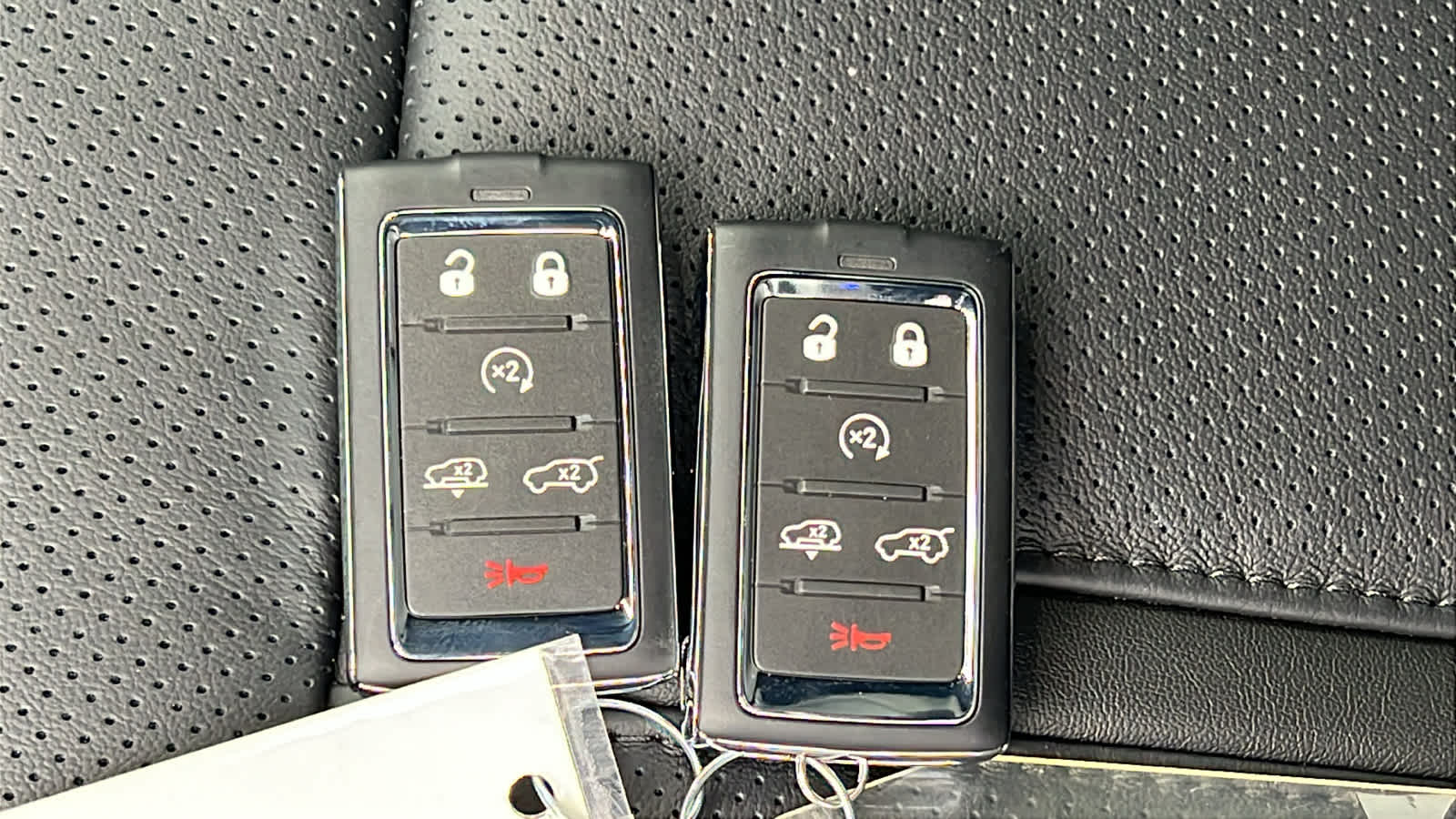 Thumbnail: 2025 Jeep Wagoneer - 29