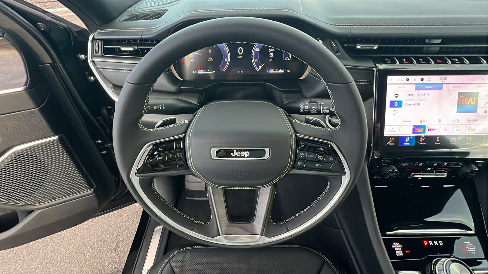 Thumbnail: 2025 Jeep Grand Cherokee L - 18