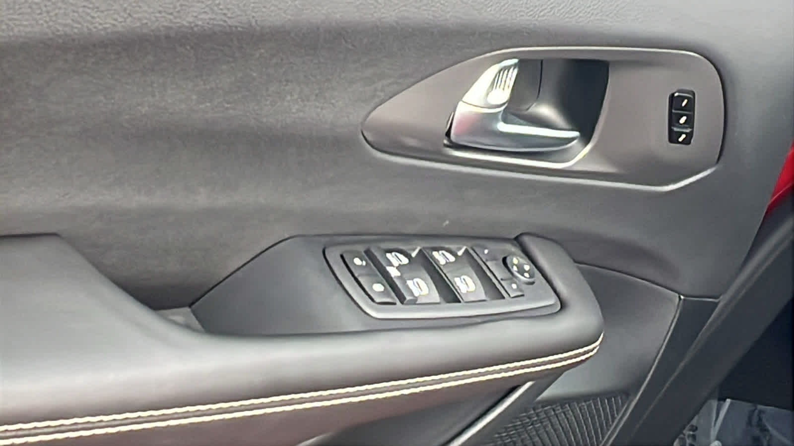 Thumbnail: 2026 Chrysler Pacifica - 22