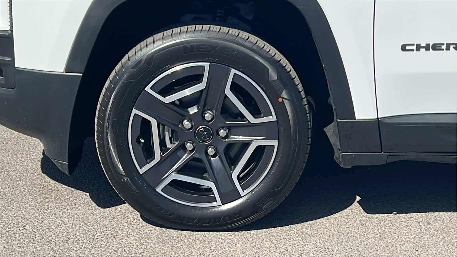 Thumbnail: 2026 Jeep Cherokee - 9