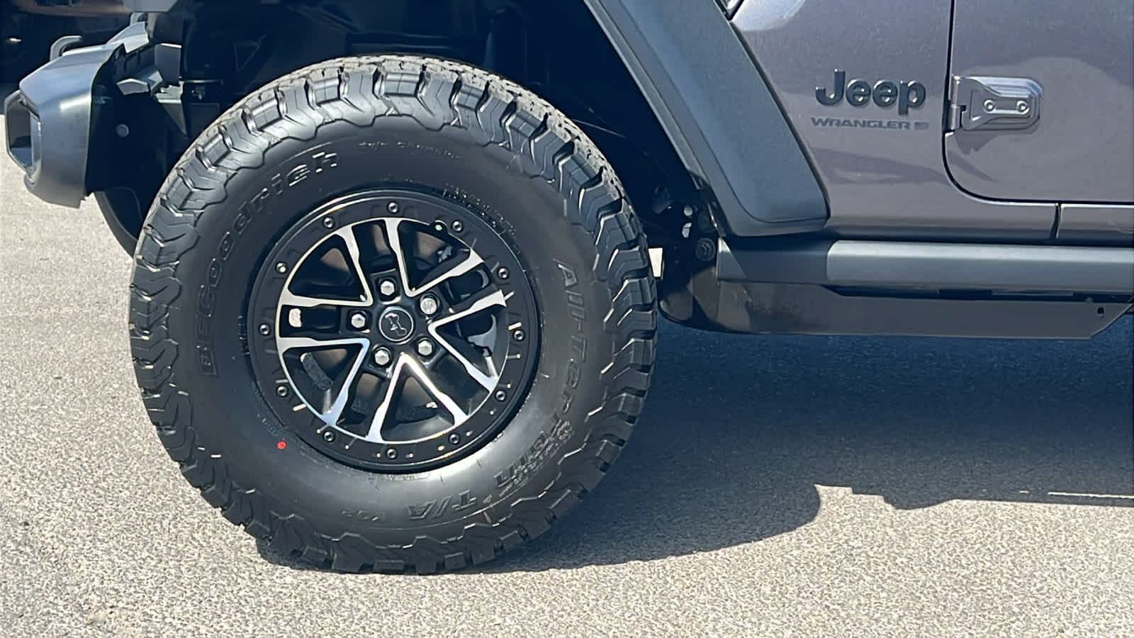 Thumbnail: 2026 Jeep Wrangler - 9