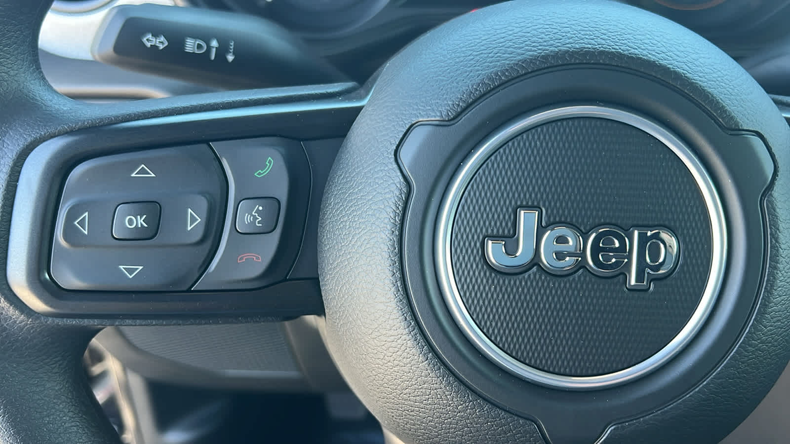 2025 Jeep Wrangler Sport 19