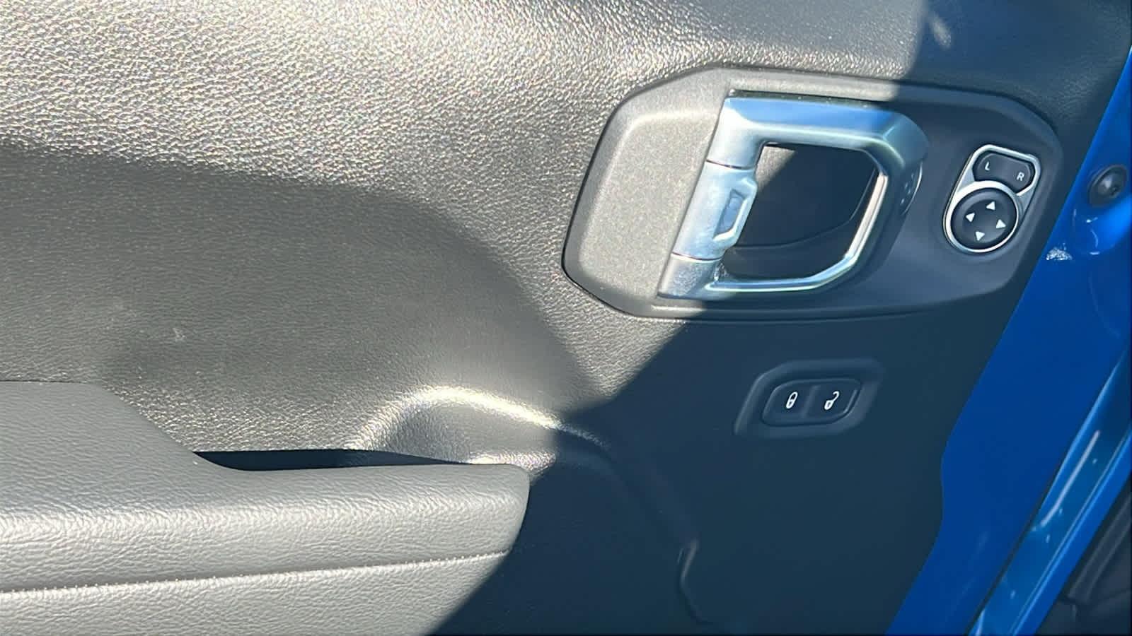 Thumbnail: 2026 Jeep Wrangler - 22