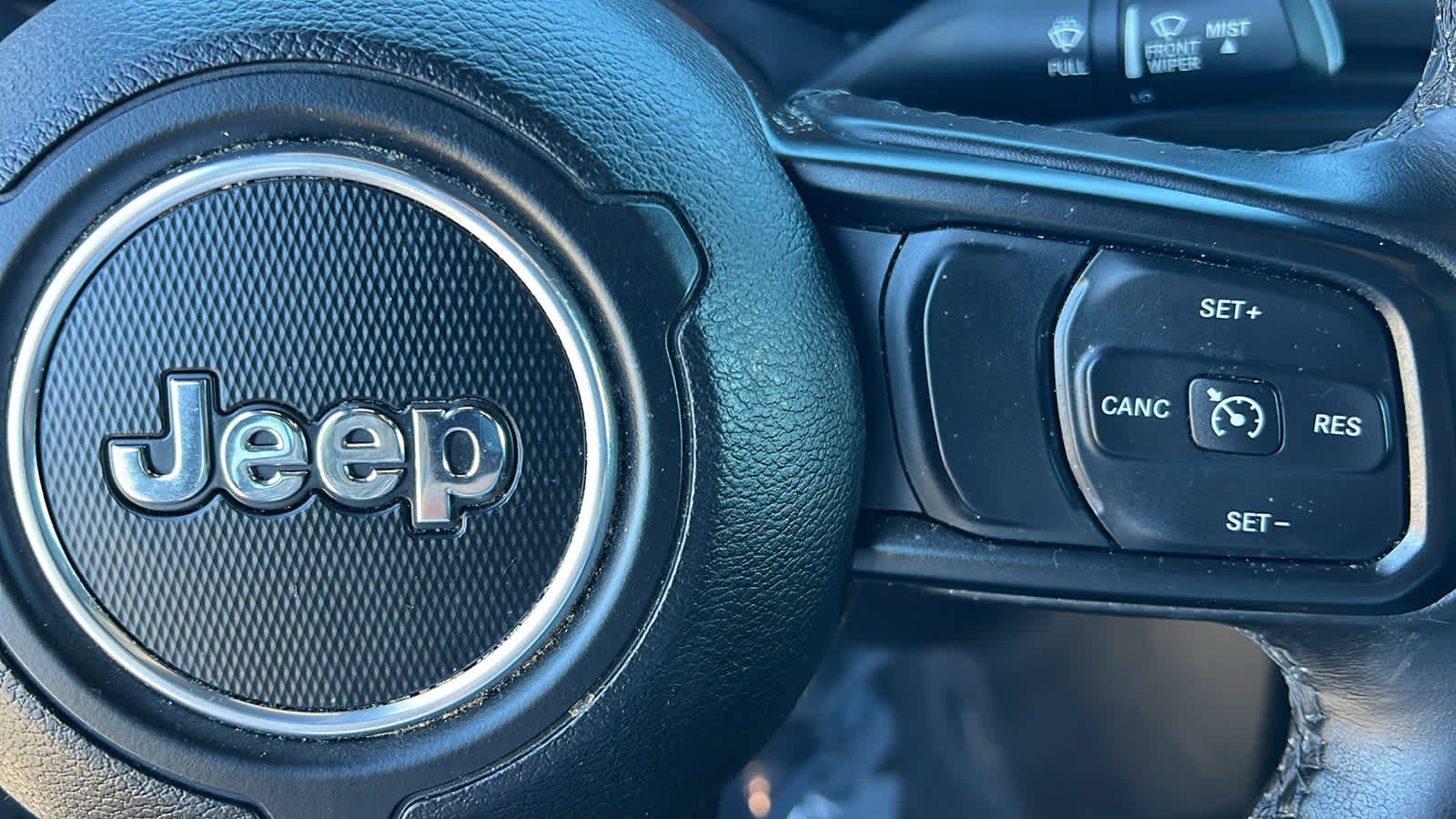 Thumbnail: 2020 Jeep Gladiator - 20