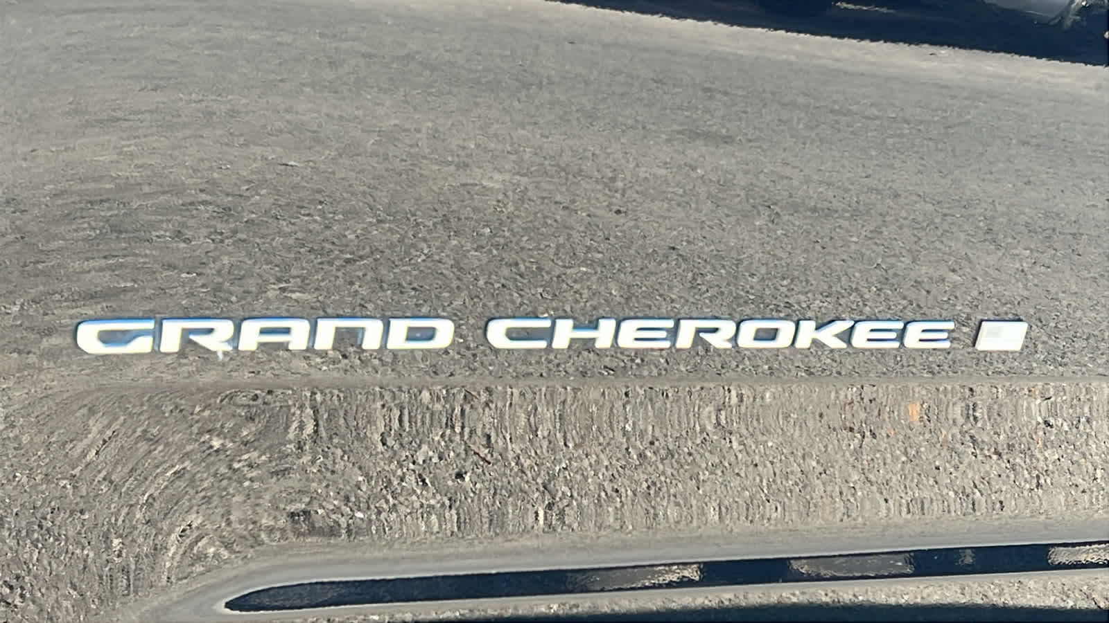 Thumbnail: 2022 Jeep Grand Cherokee - 28