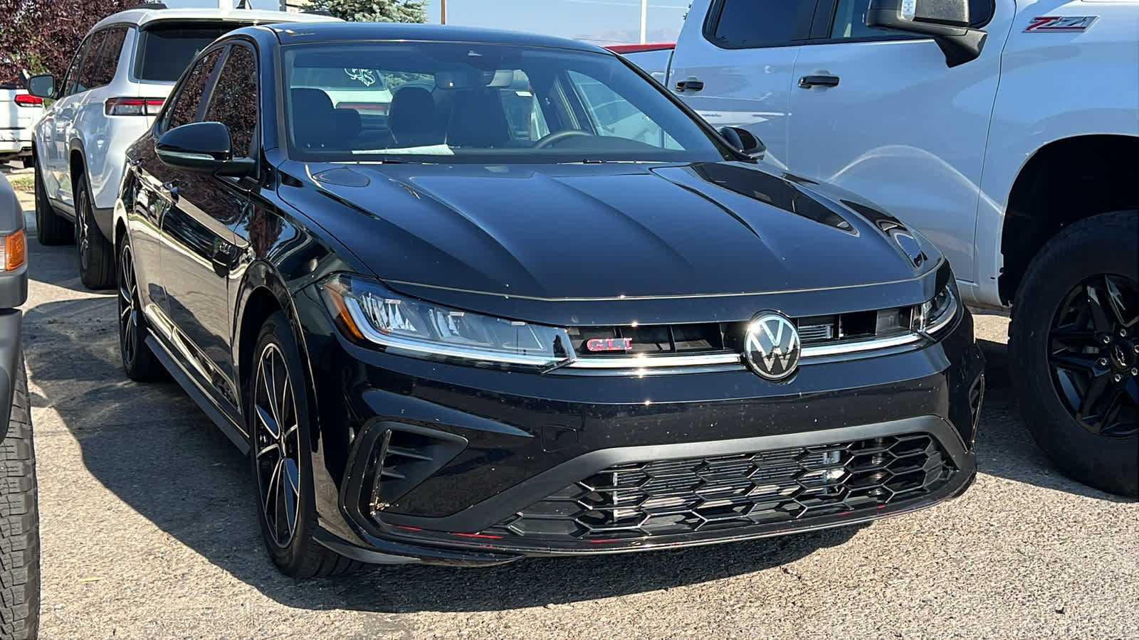 Thumbnail: 2025 Volkswagen Jetta - 3