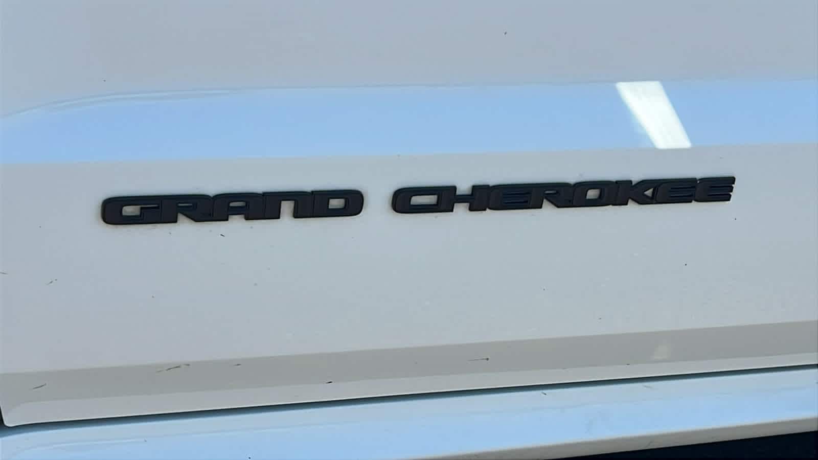 Thumbnail: 2021 Jeep Grand Cherokee - 28