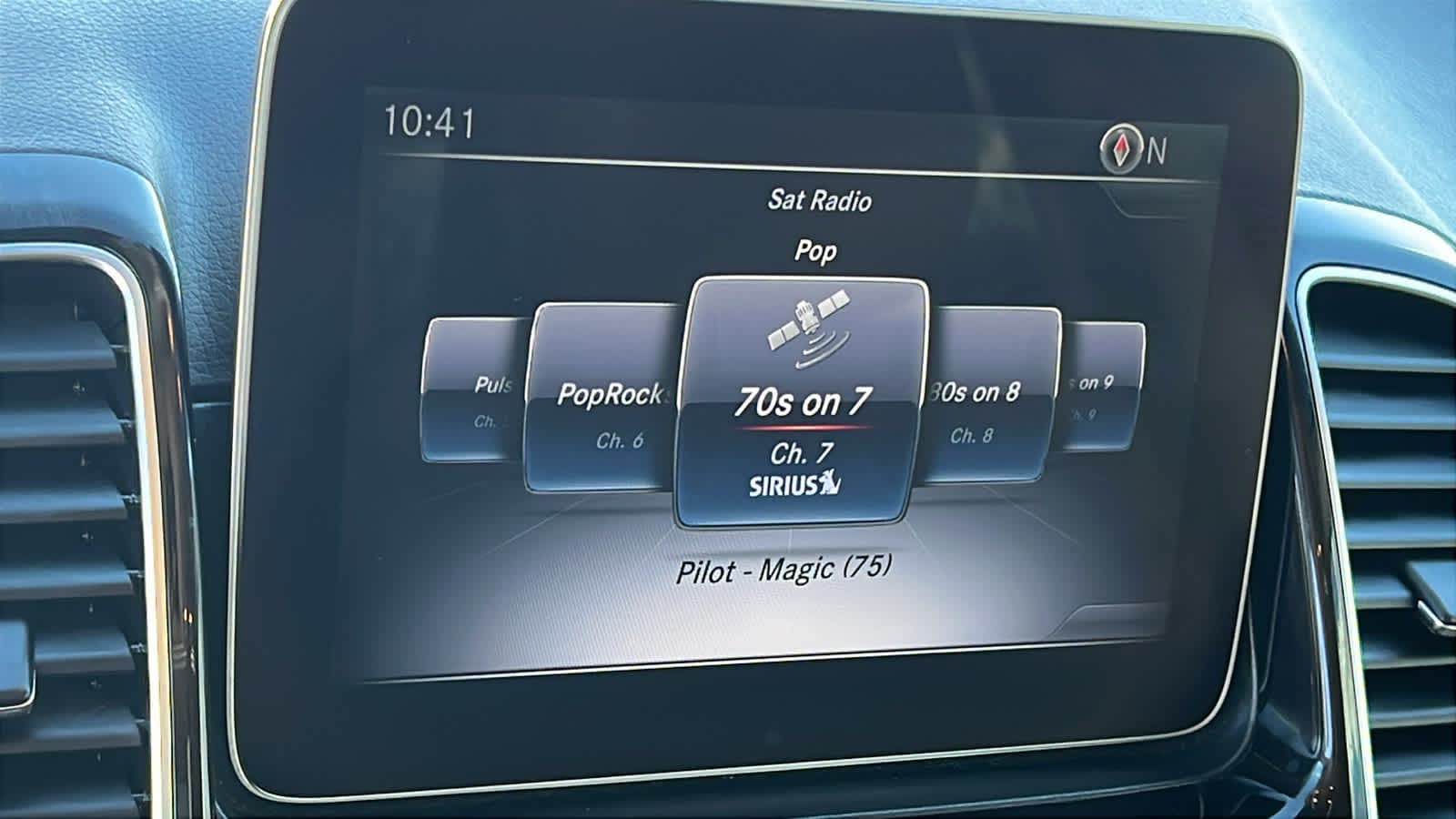 Thumbnail: 2018 Mercedes-Benz GLE - 15