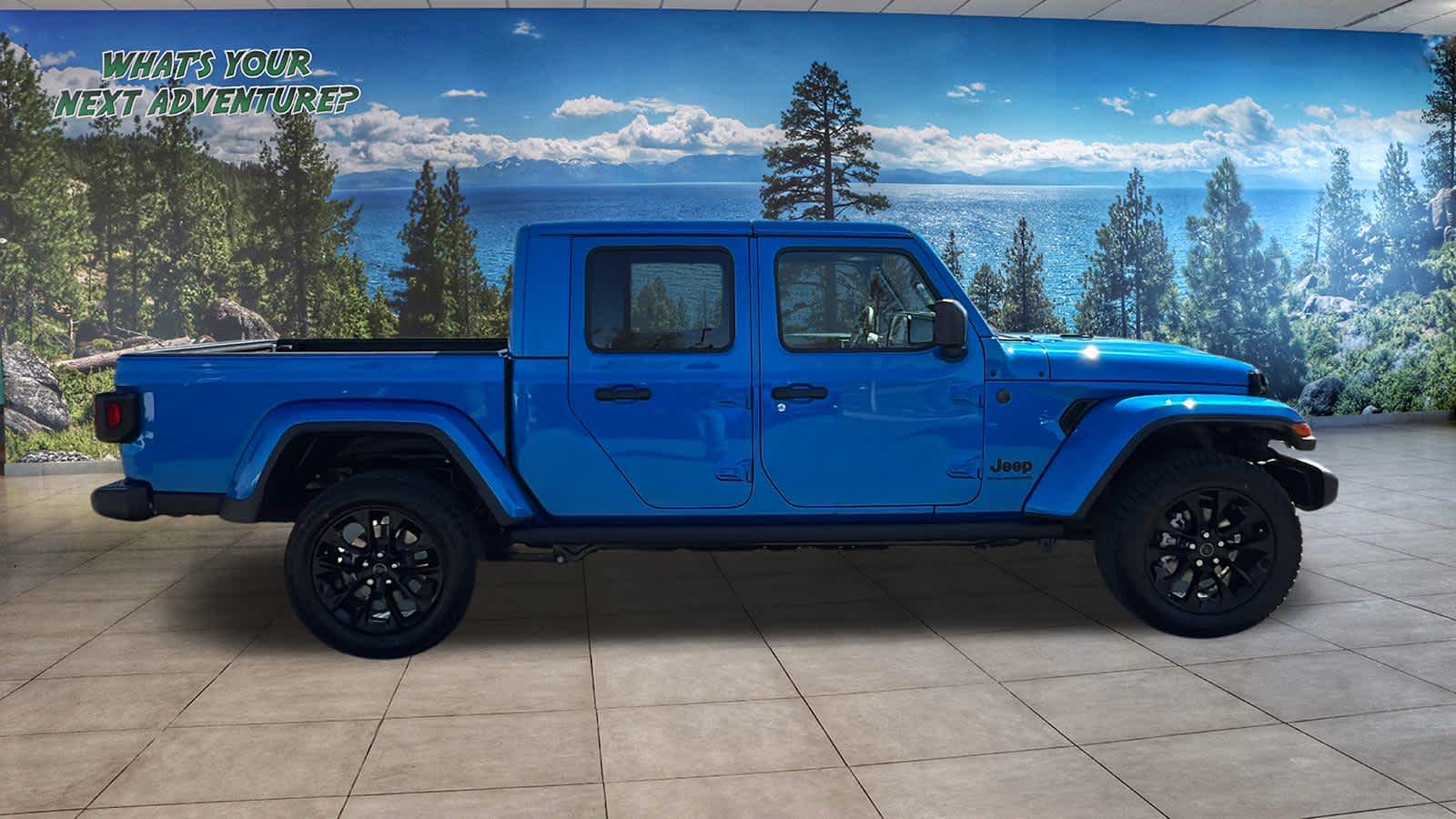 2025 Jeep Gladiator Nighthawk 4