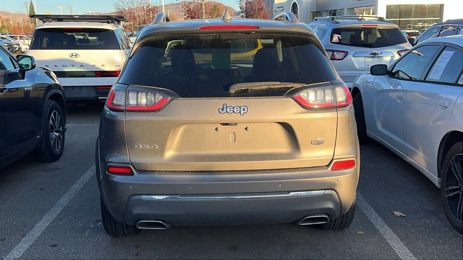 Thumbnail: 2019 Jeep Cherokee - 8