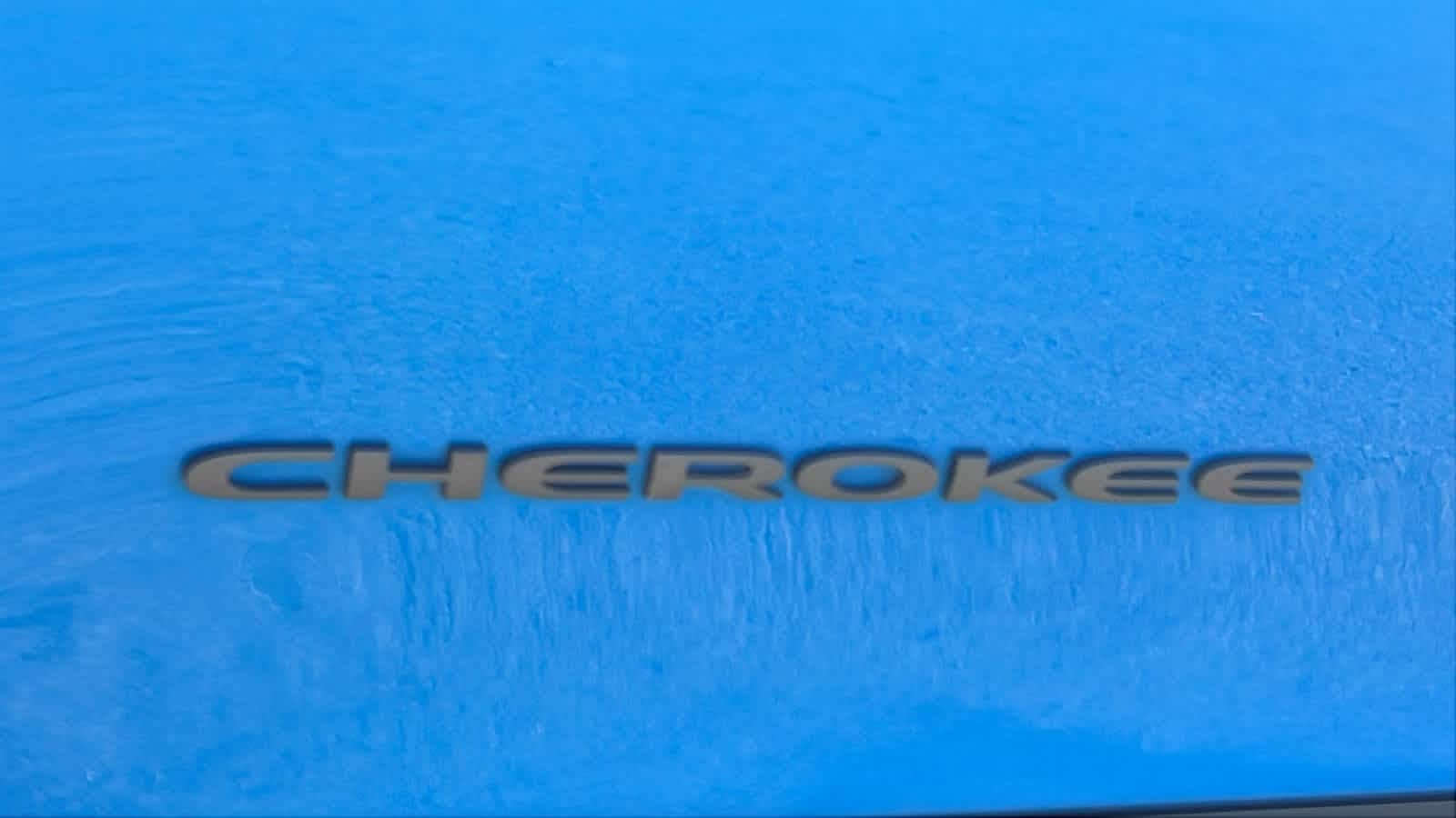 Thumbnail: 2019 Jeep Cherokee - 28