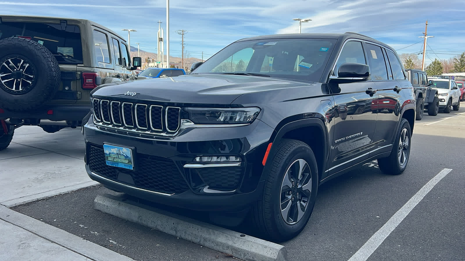 2022 Jeep Grand Cherokee 4xe's photo