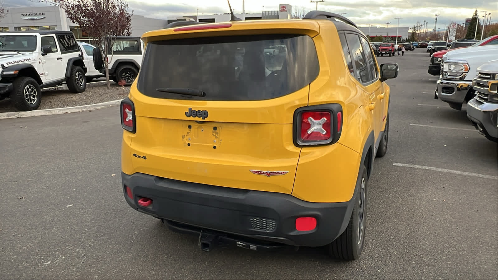 Thumbnail: 2016 Jeep Renegade - 7