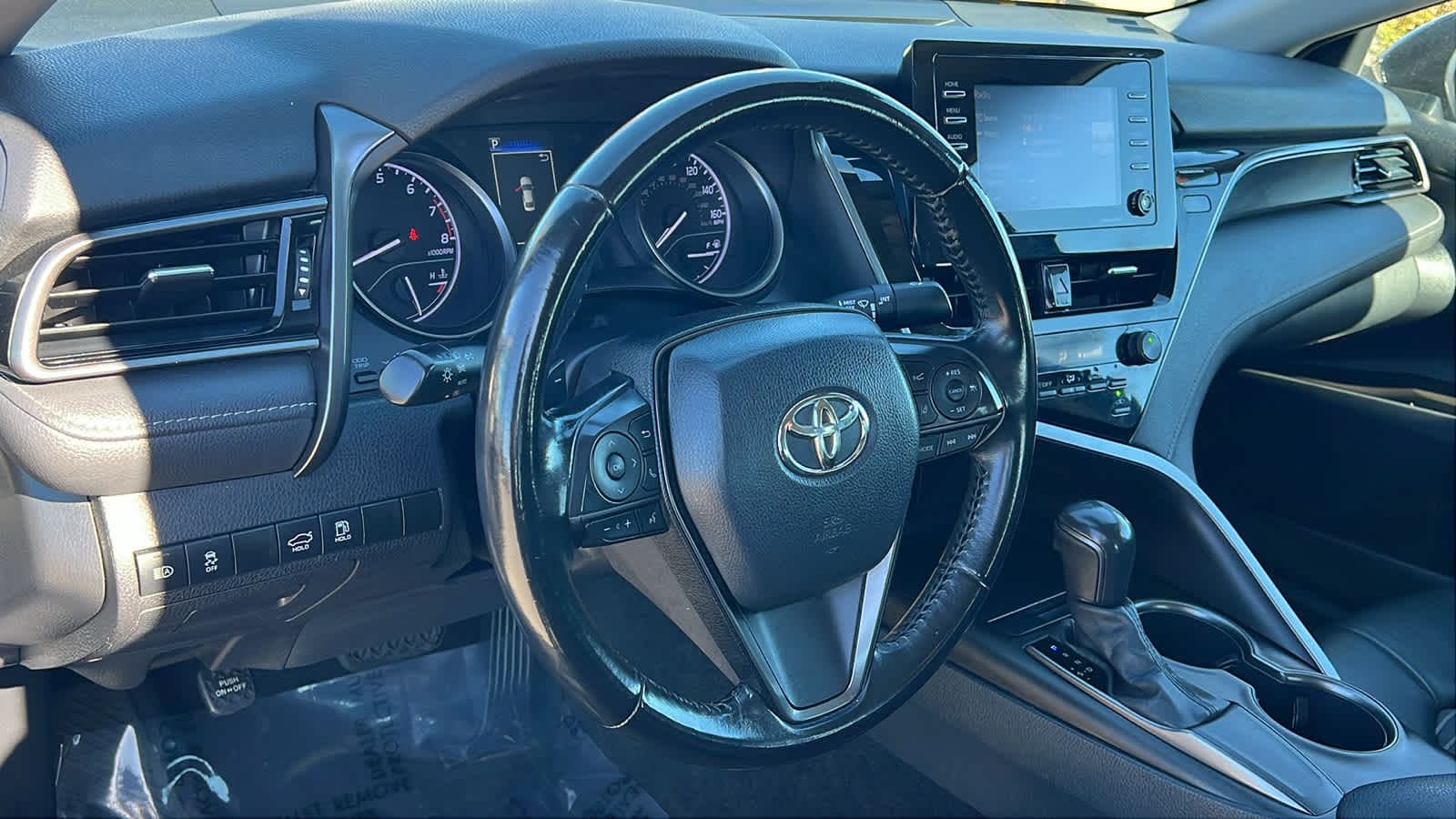 Thumbnail: 2021 Toyota Camry - 10