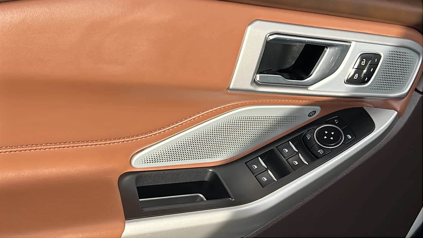 Thumbnail: 2023 Ford Explorer - 22