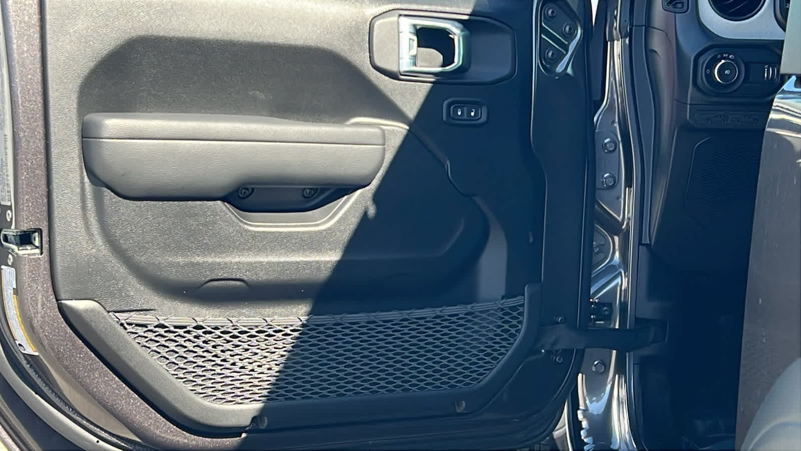 Thumbnail: 2026 Jeep Wrangler - 23