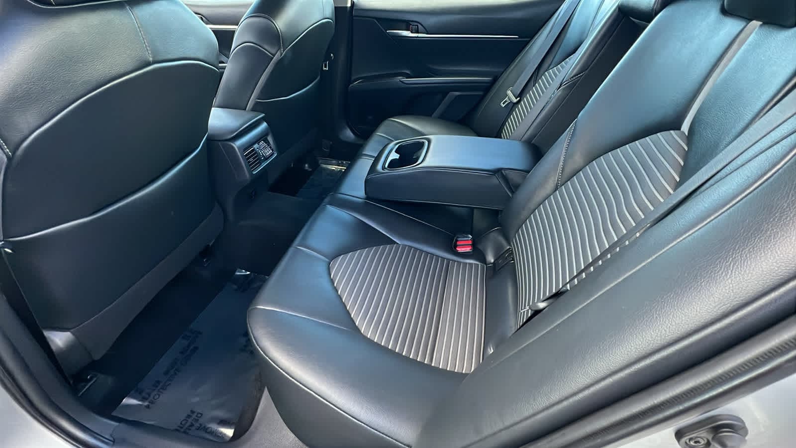 Thumbnail: 2021 Toyota Camry - 24