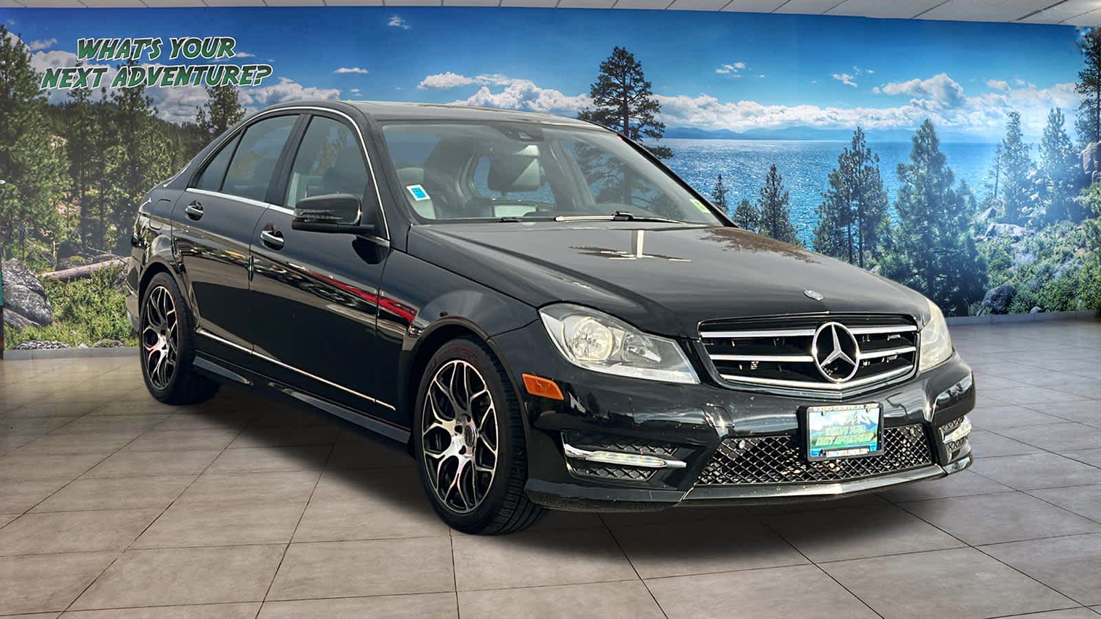 2014 Mercedes Benz C 300 Luxury Sedan photo 2