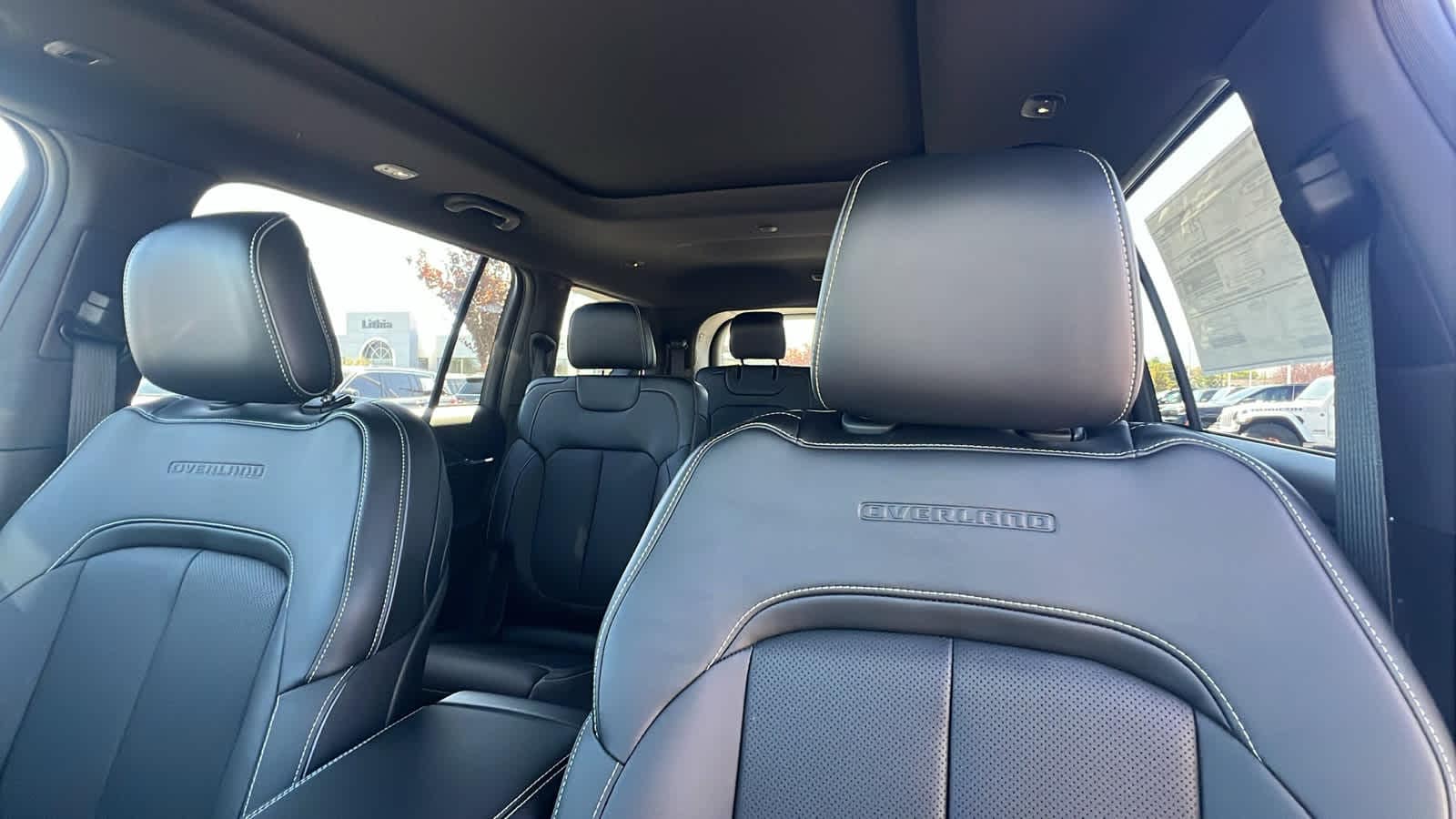 Thumbnail: 2025 Jeep Grand Cherokee L - 11