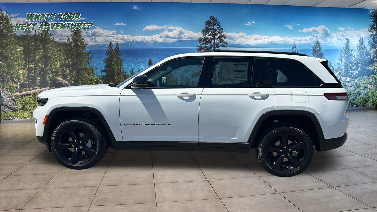 Thumbnail: 2025 Jeep Grand Cherokee - 8