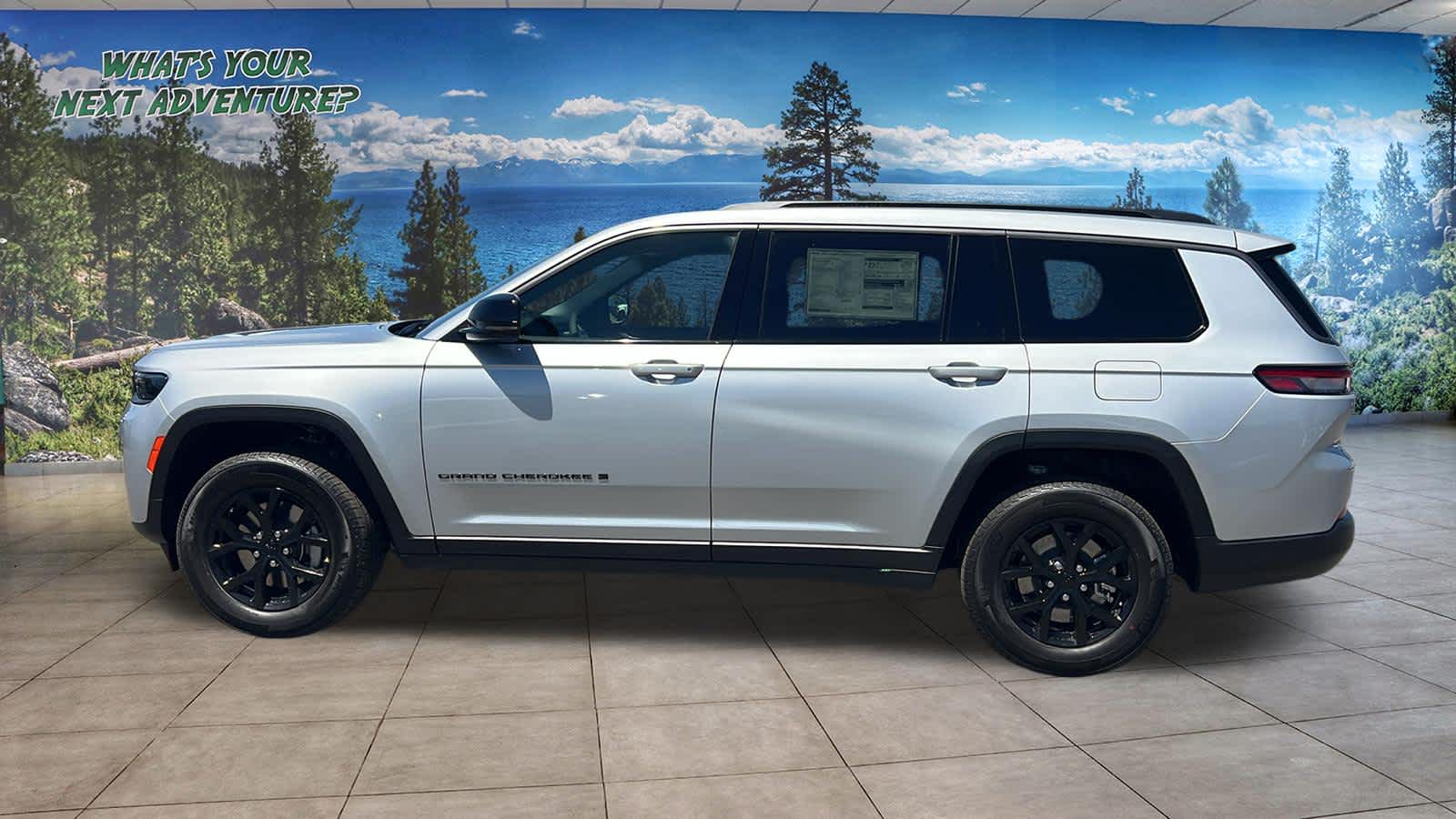 Thumbnail: 2026 Jeep Grand Cherokee L - 8