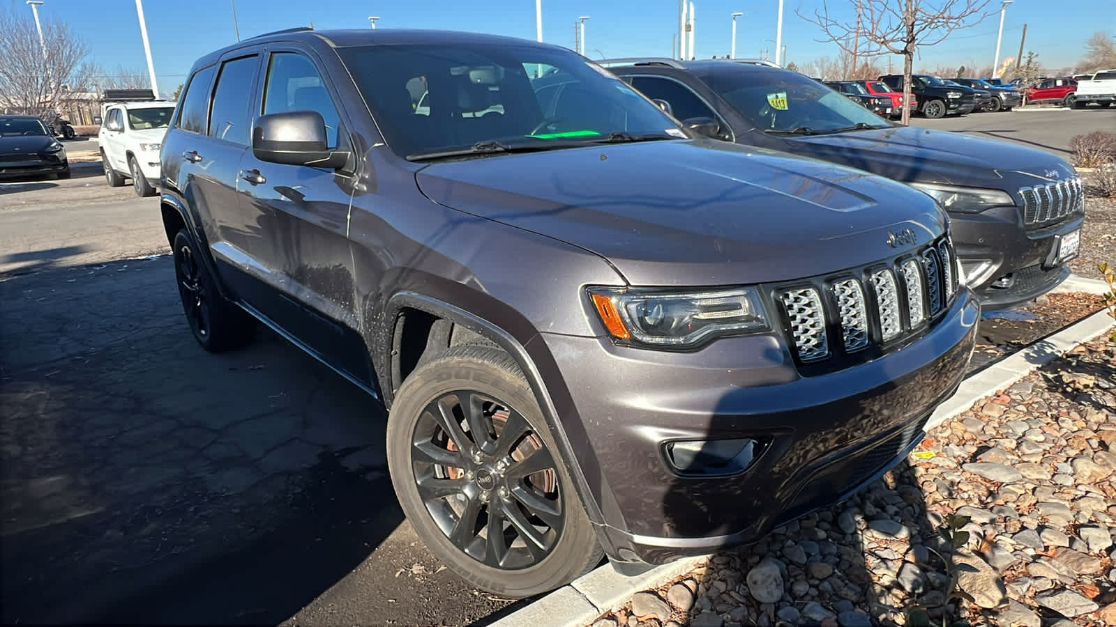 Thumbnail: 2020 Jeep Grand Cherokee - 4