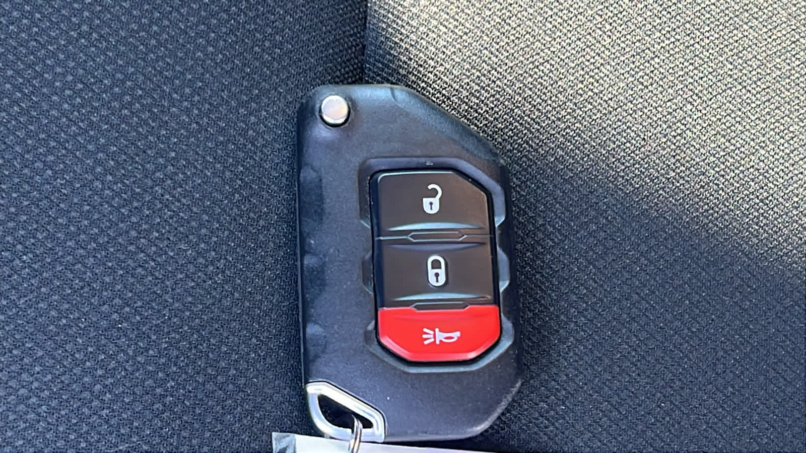 Thumbnail: 2022 Jeep Wrangler - 28