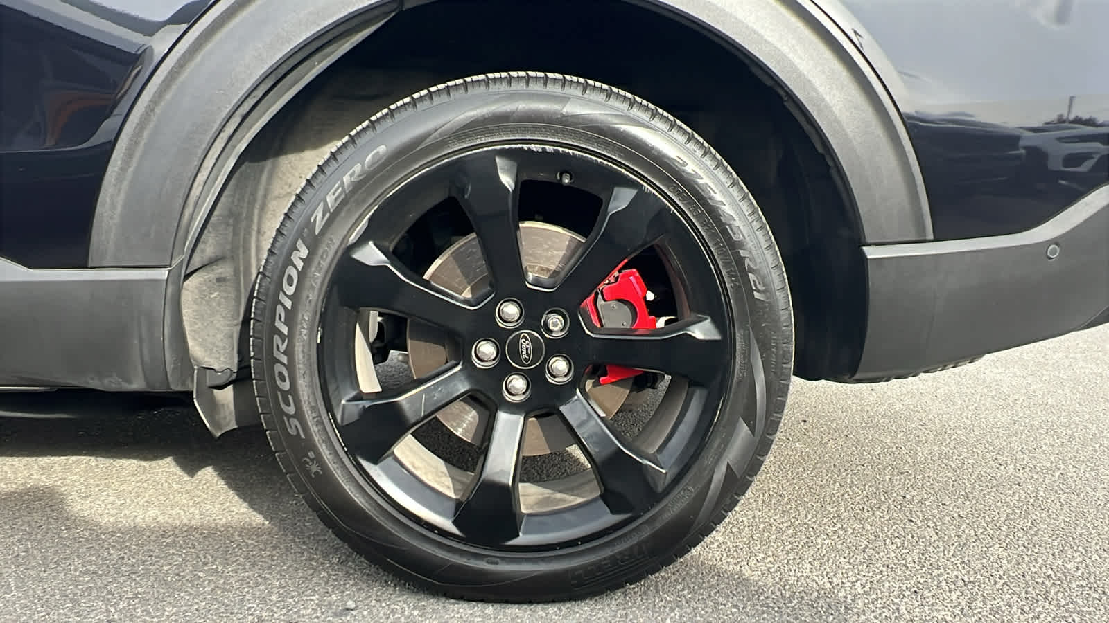 Thumbnail: 2020 Ford Explorer - 9