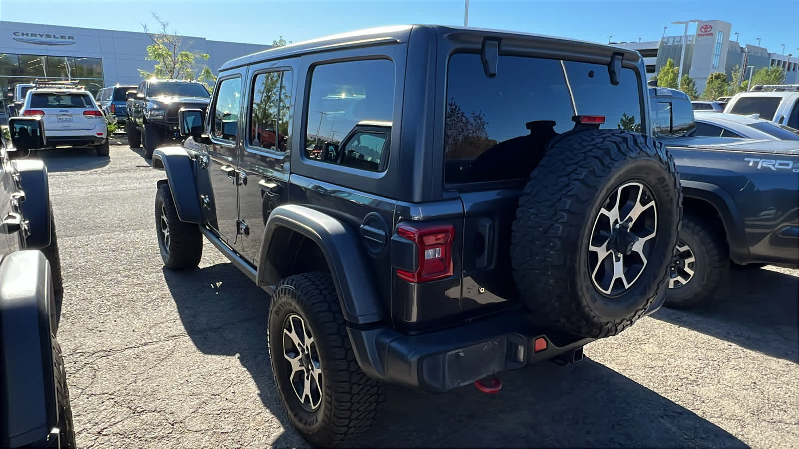 Thumbnail: 2020 Jeep Wrangler - 8
