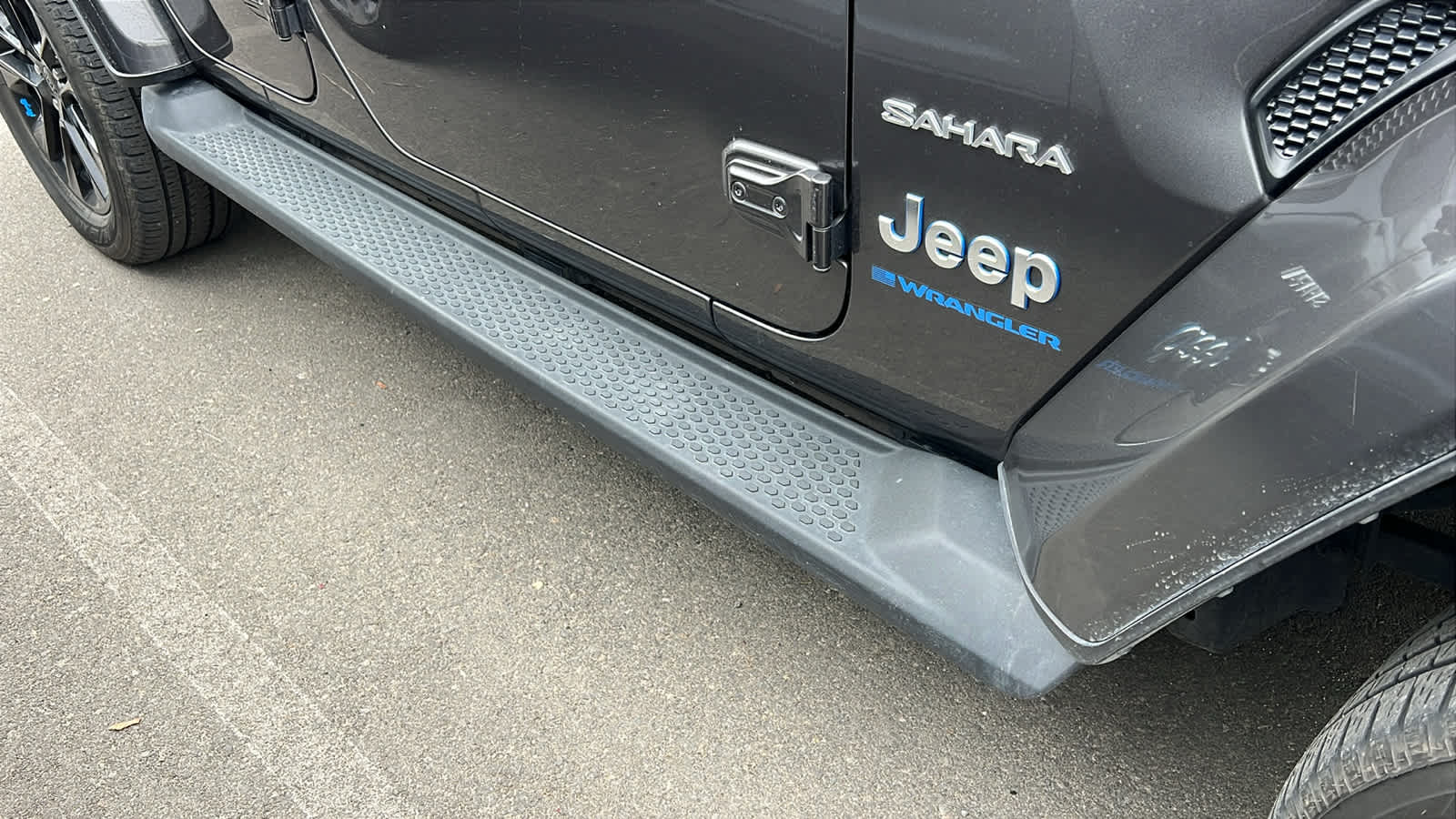 Thumbnail: 2023 Jeep Wrangler - 5