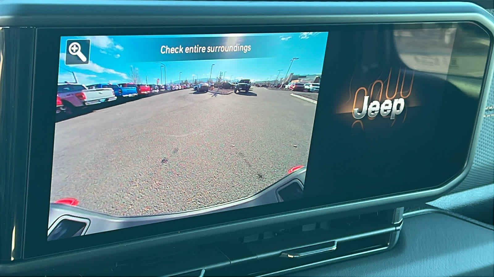 Thumbnail: 2026 Jeep Gladiator - 16