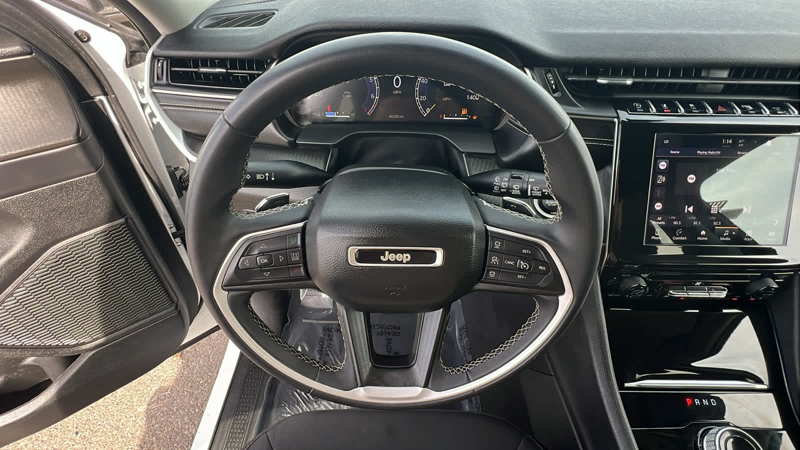 Thumbnail: 2023 Jeep Grand Cherokee - 18