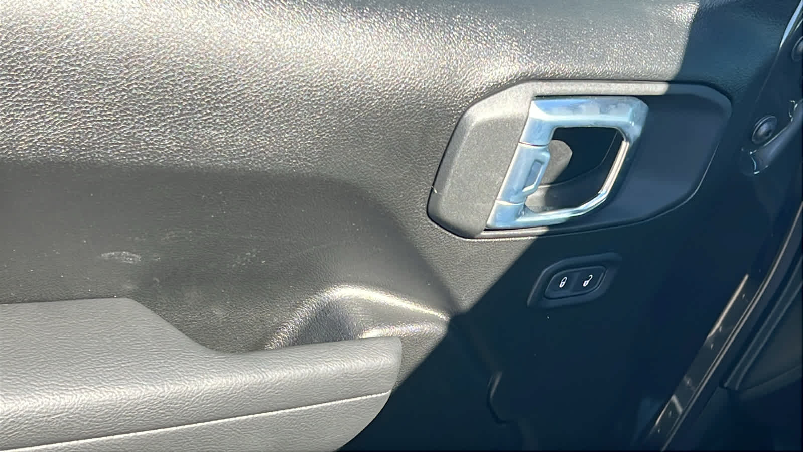 Thumbnail: 2026 Jeep Wrangler - 22