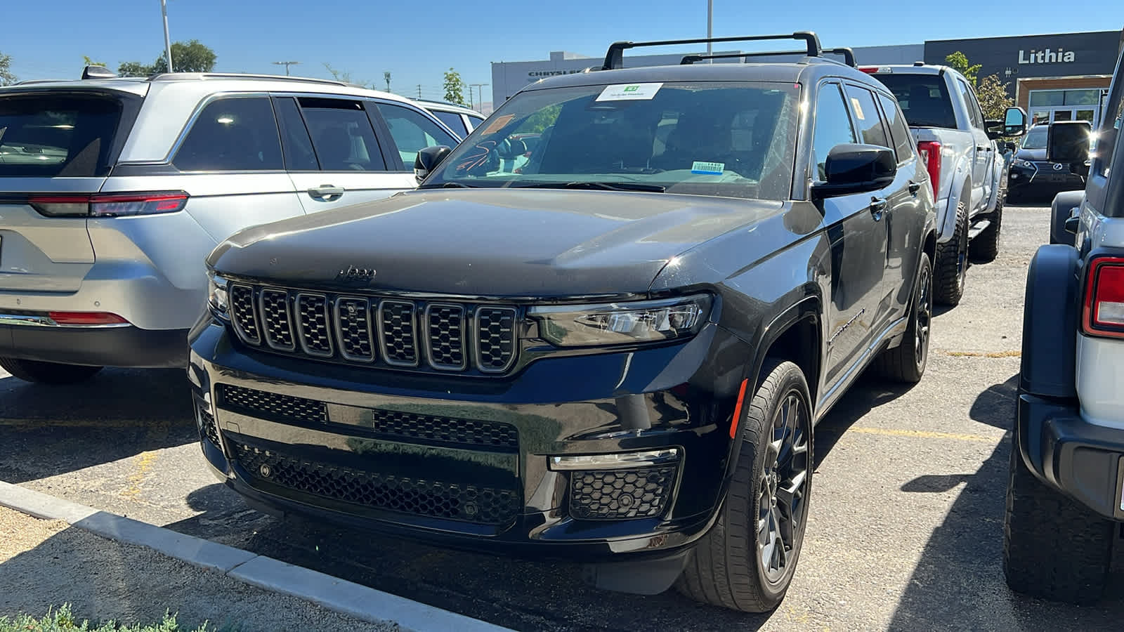 Thumbnail: 2023 Jeep Grand Cherokee - 1