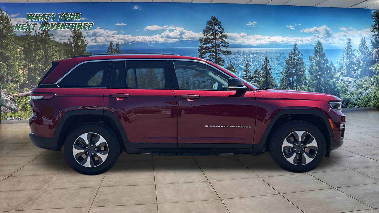 Thumbnail: 2023 Jeep Grand Cherokee - 4