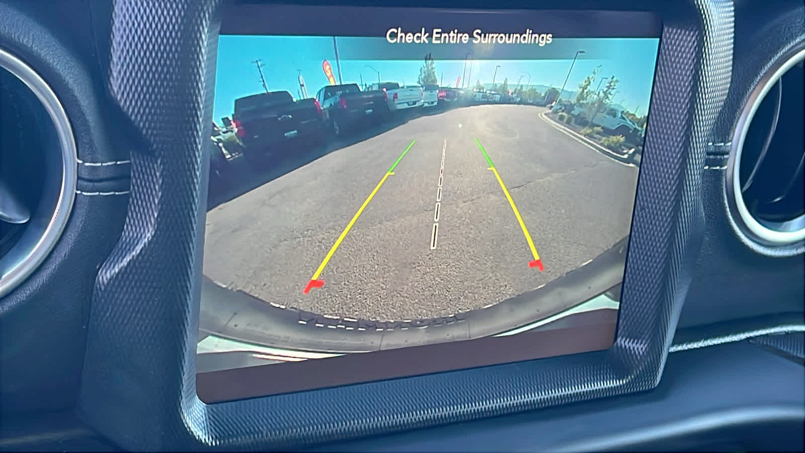 Thumbnail: 2022 Jeep Wrangler - 16