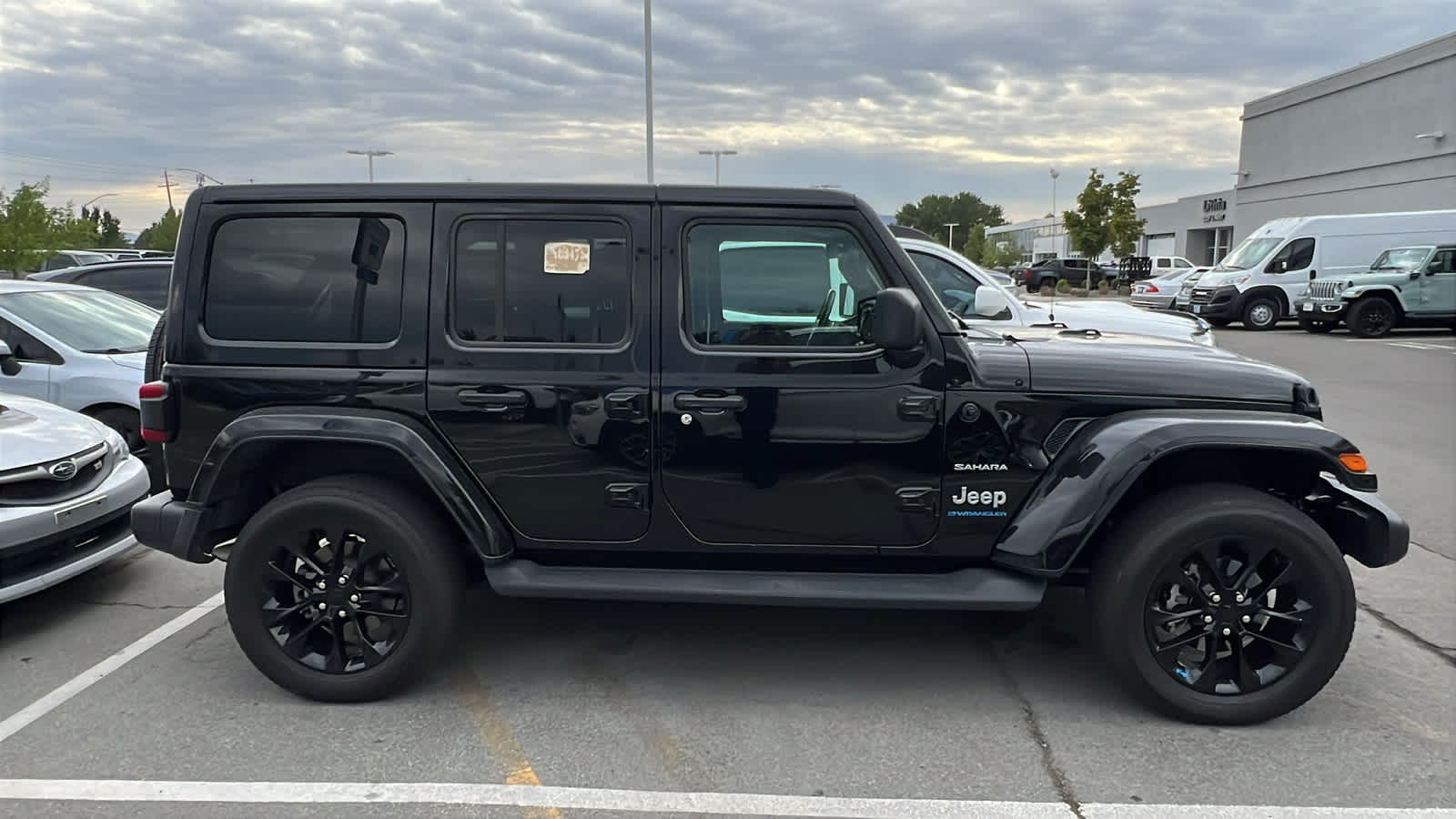 Thumbnail: 2023 Jeep Wrangler - 6