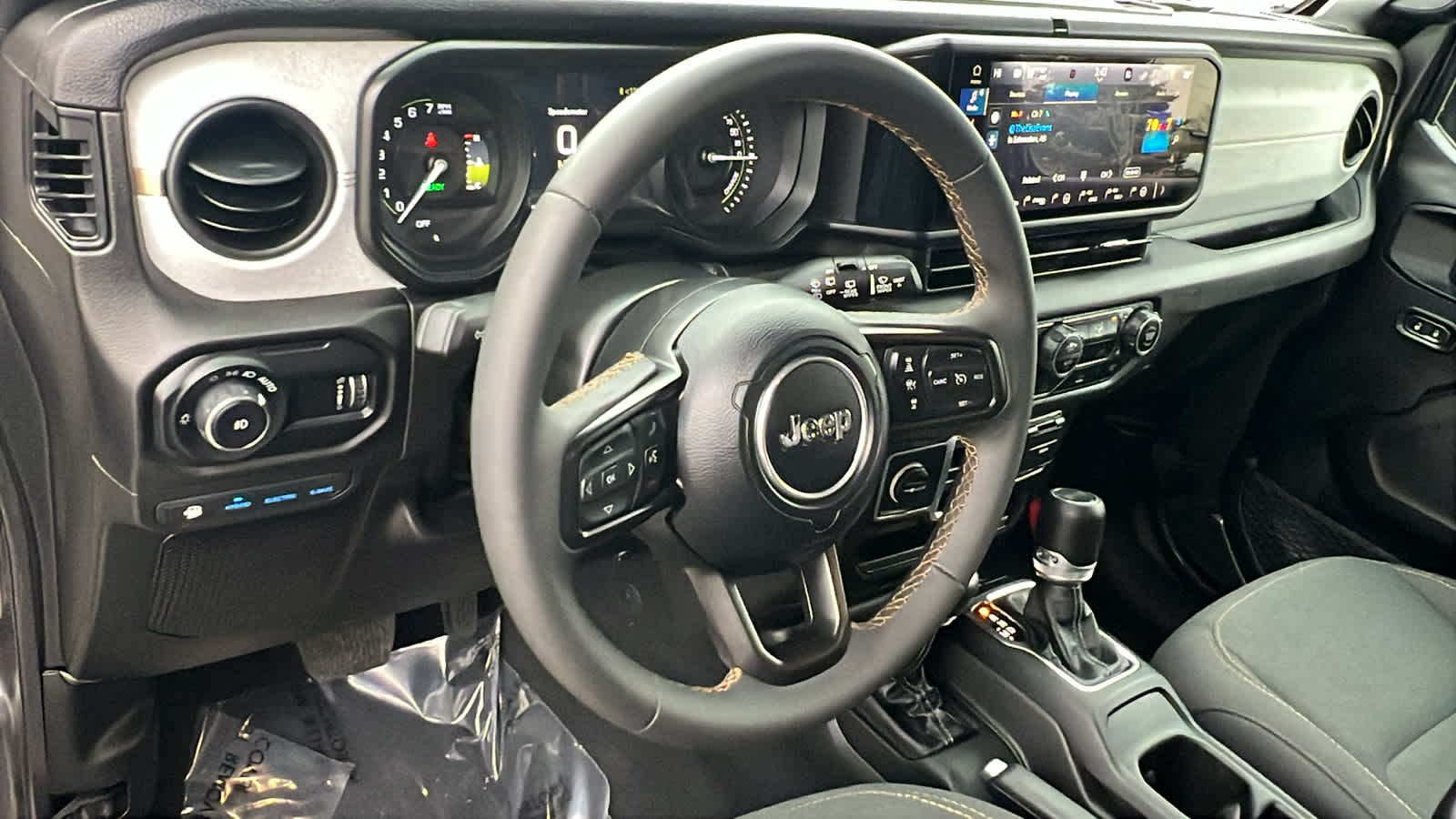 Thumbnail: 2024 Jeep Wrangler - 10