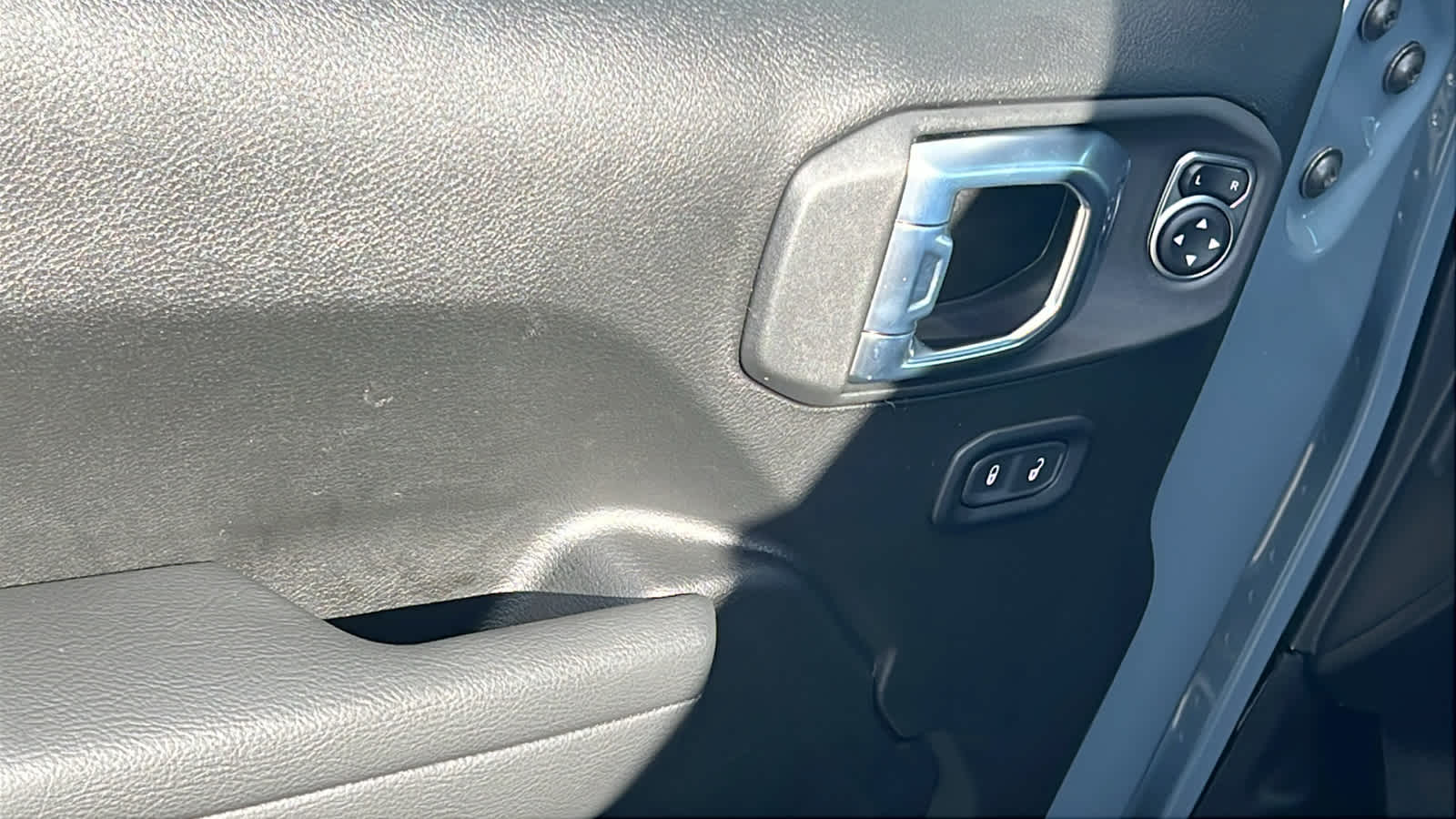 Thumbnail: 2026 Jeep Wrangler - 22