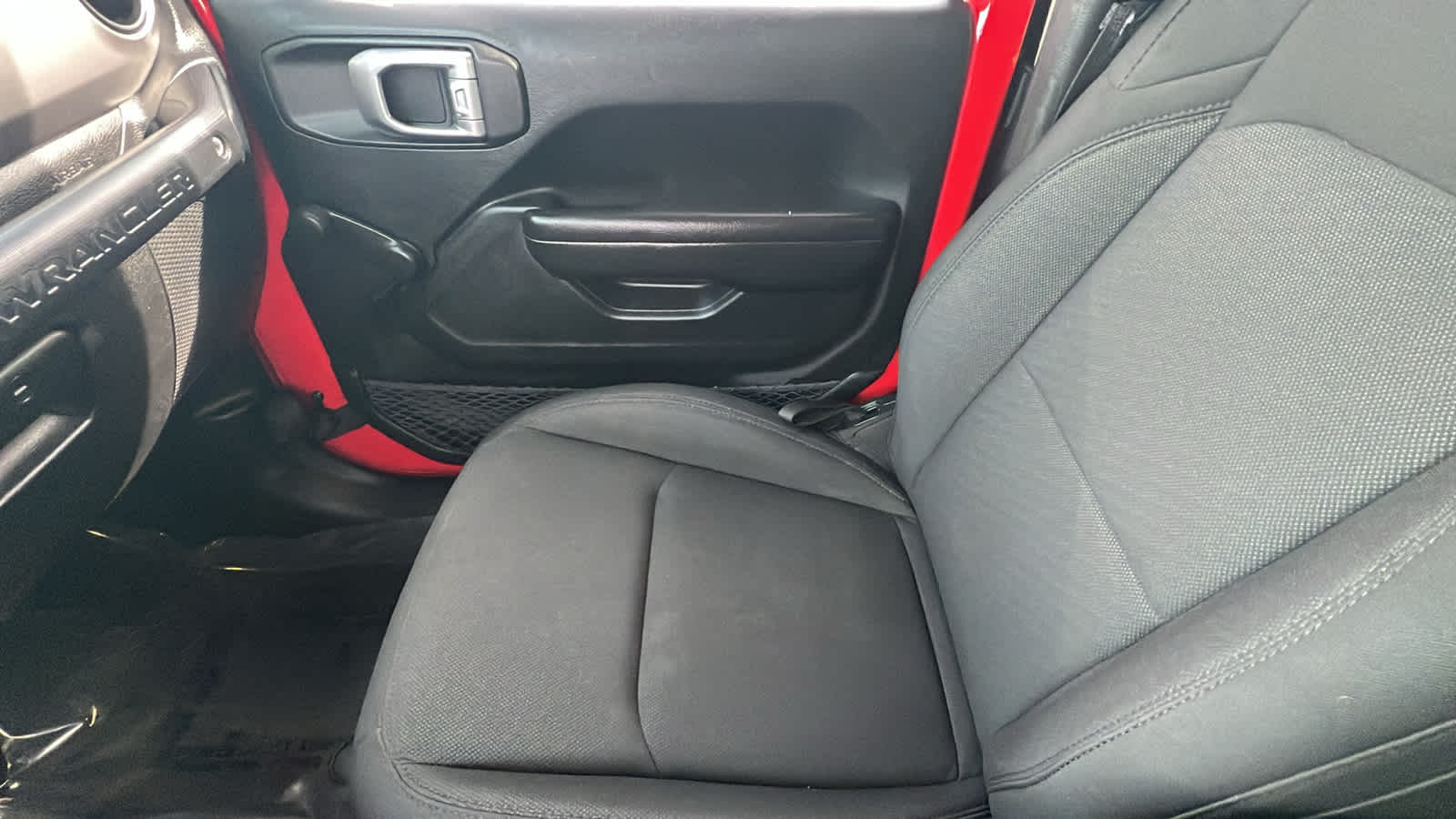 Thumbnail: 2019 Jeep Wrangler - 12