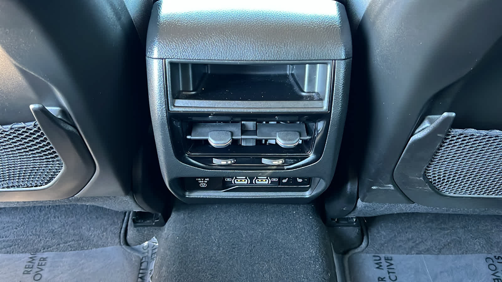 Thumbnail: 2023 Jeep Grand Cherokee - 25