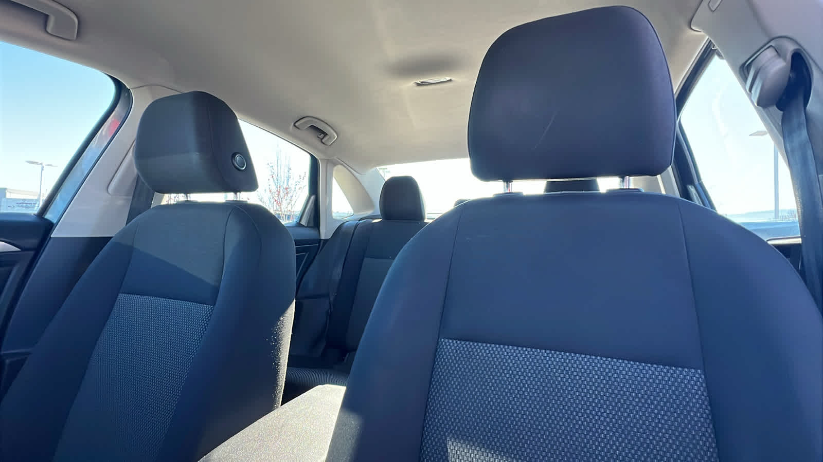 Thumbnail: 2019 Volkswagen Jetta - 11