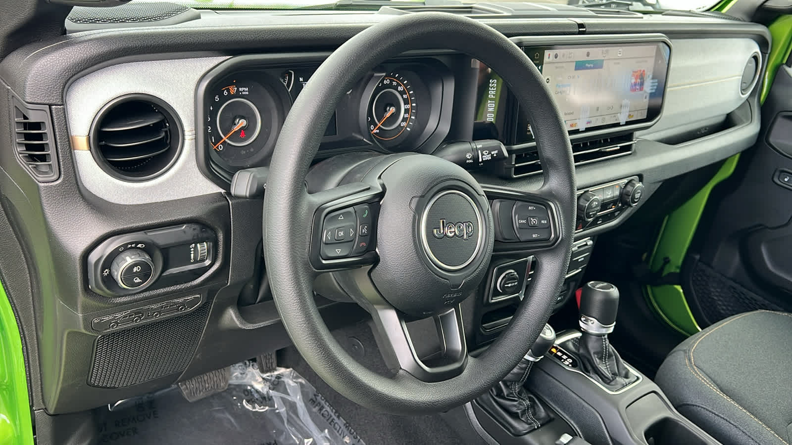 Thumbnail: 2025 Jeep Gladiator - 10