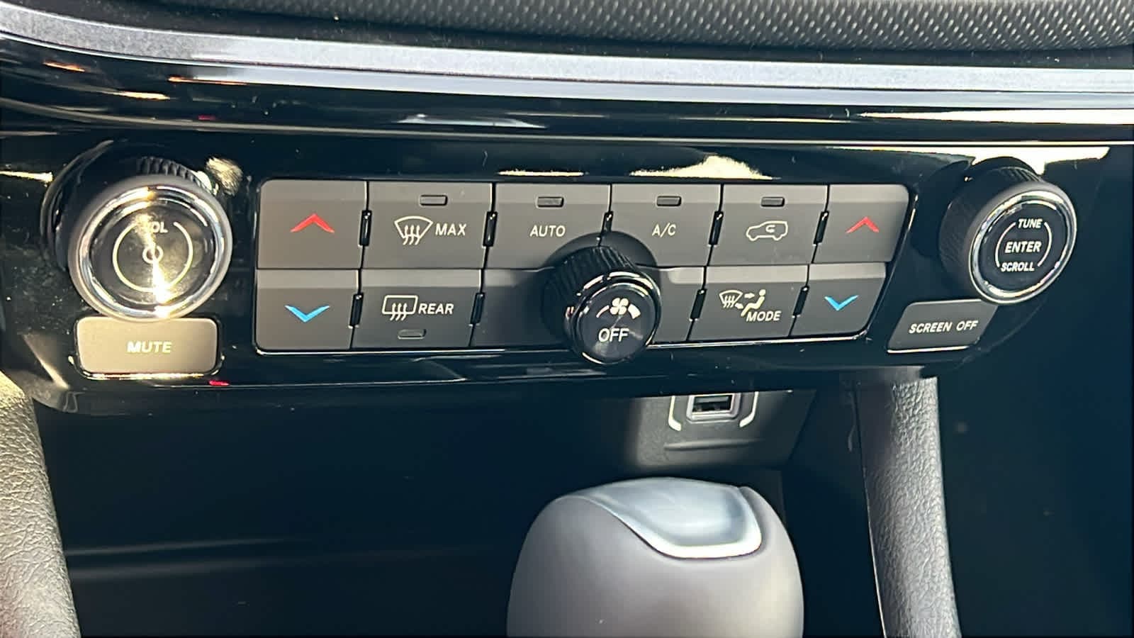 Thumbnail: 2026 Jeep Compass - 14