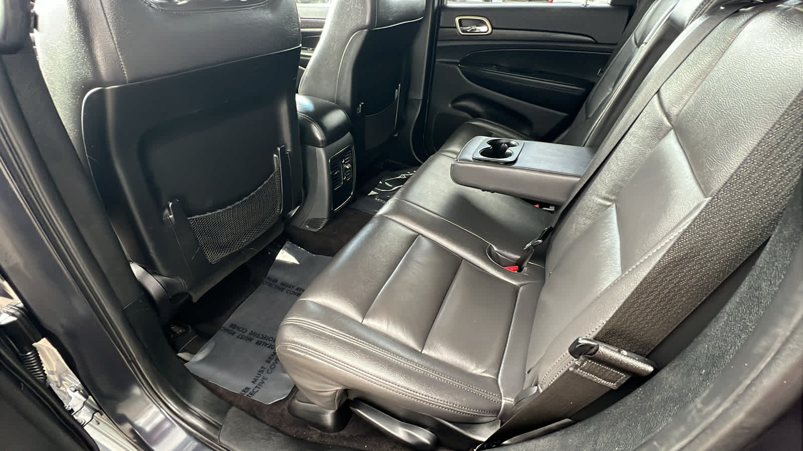 Thumbnail: 2016 Jeep Grand Cherokee - 23