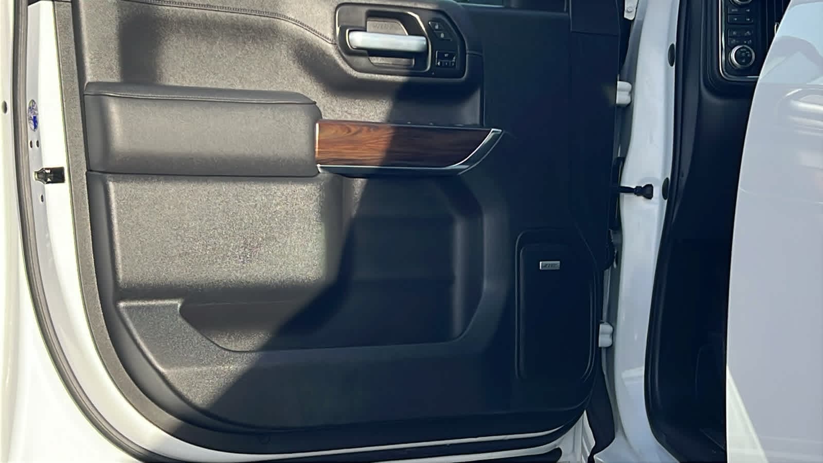 Thumbnail: 2021 GMC Sierra 2500 - 23