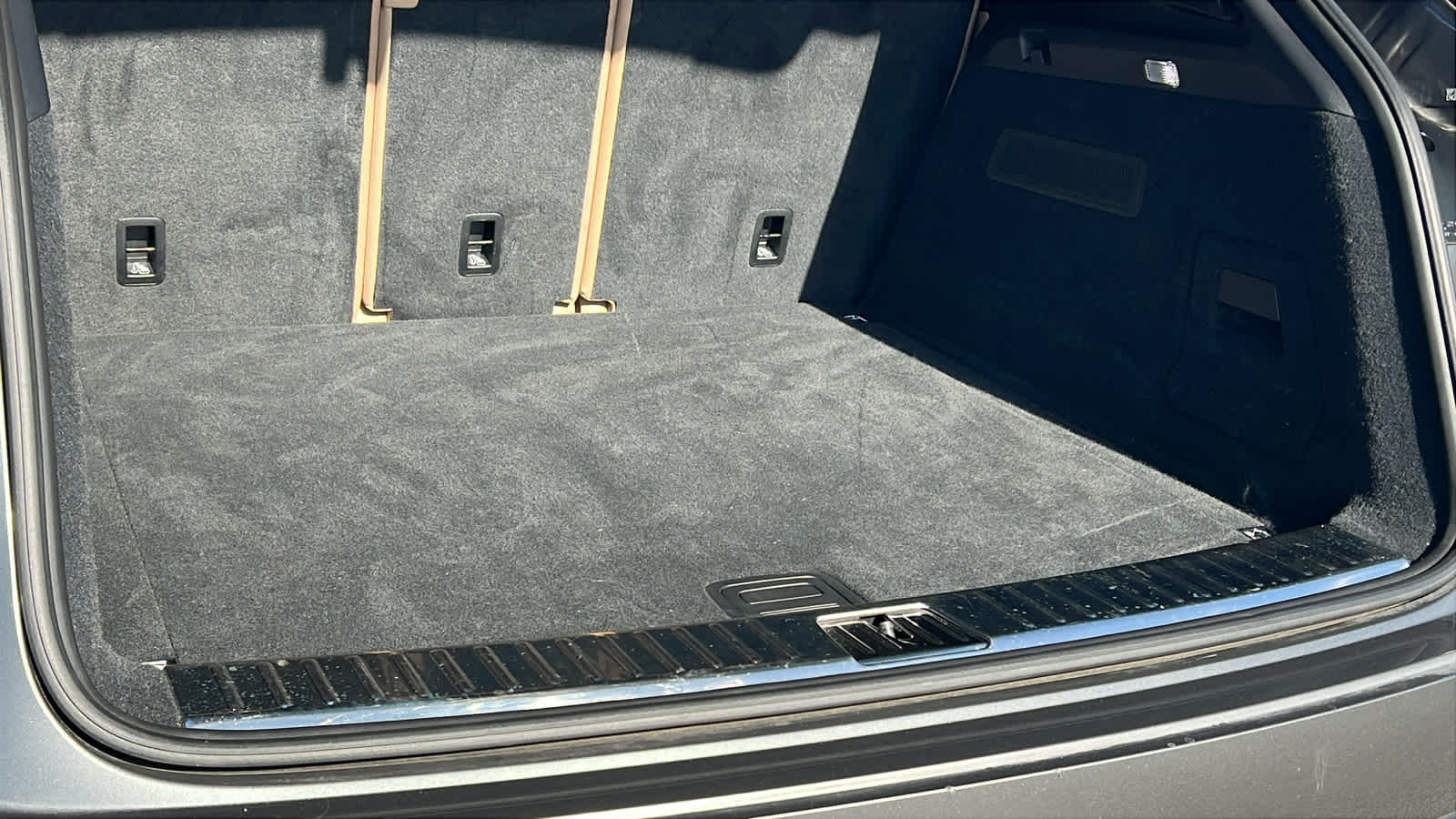 Thumbnail: 2019 Porsche Cayenne - 27