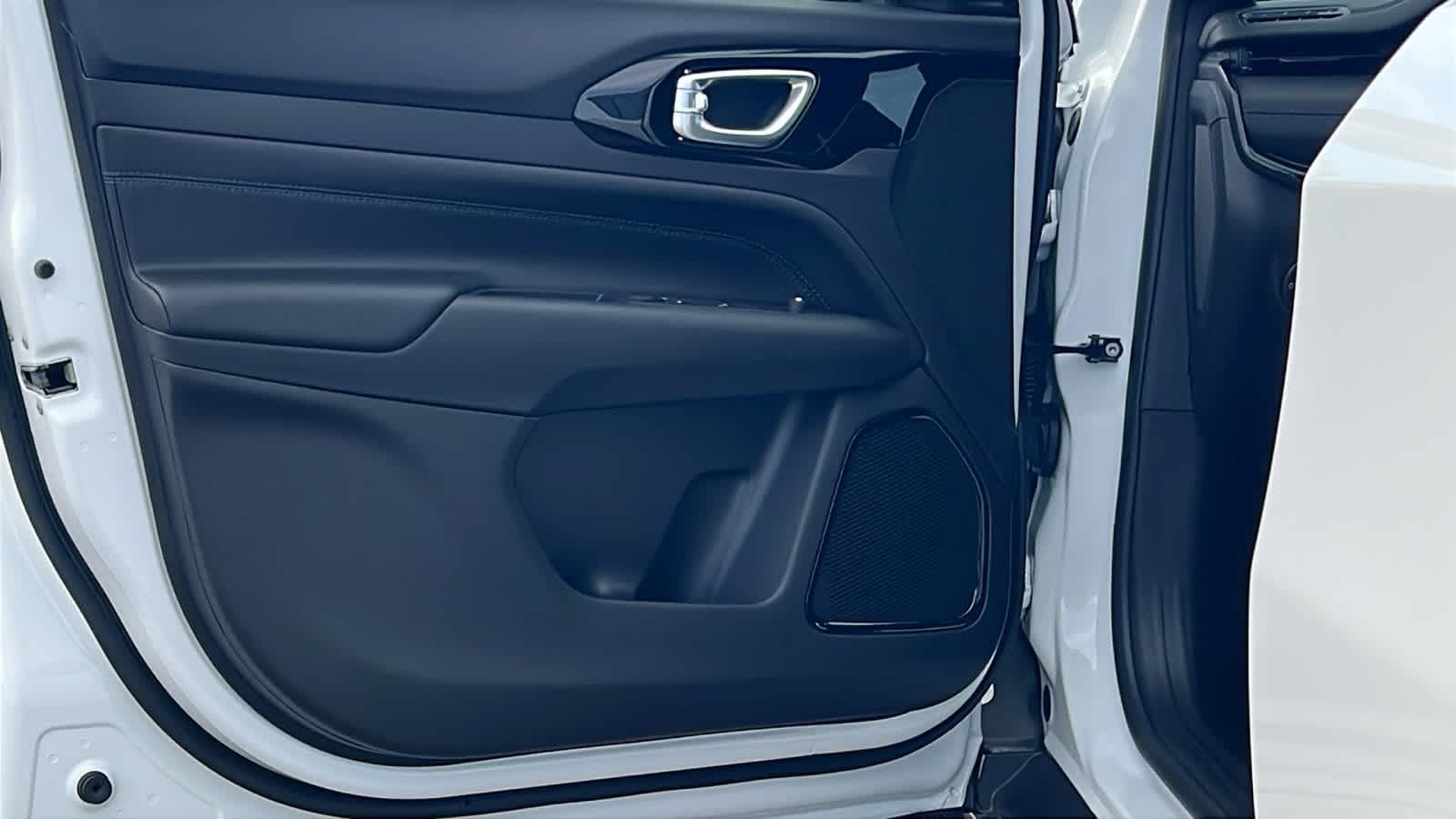 Thumbnail: 2026 Jeep Compass - 23