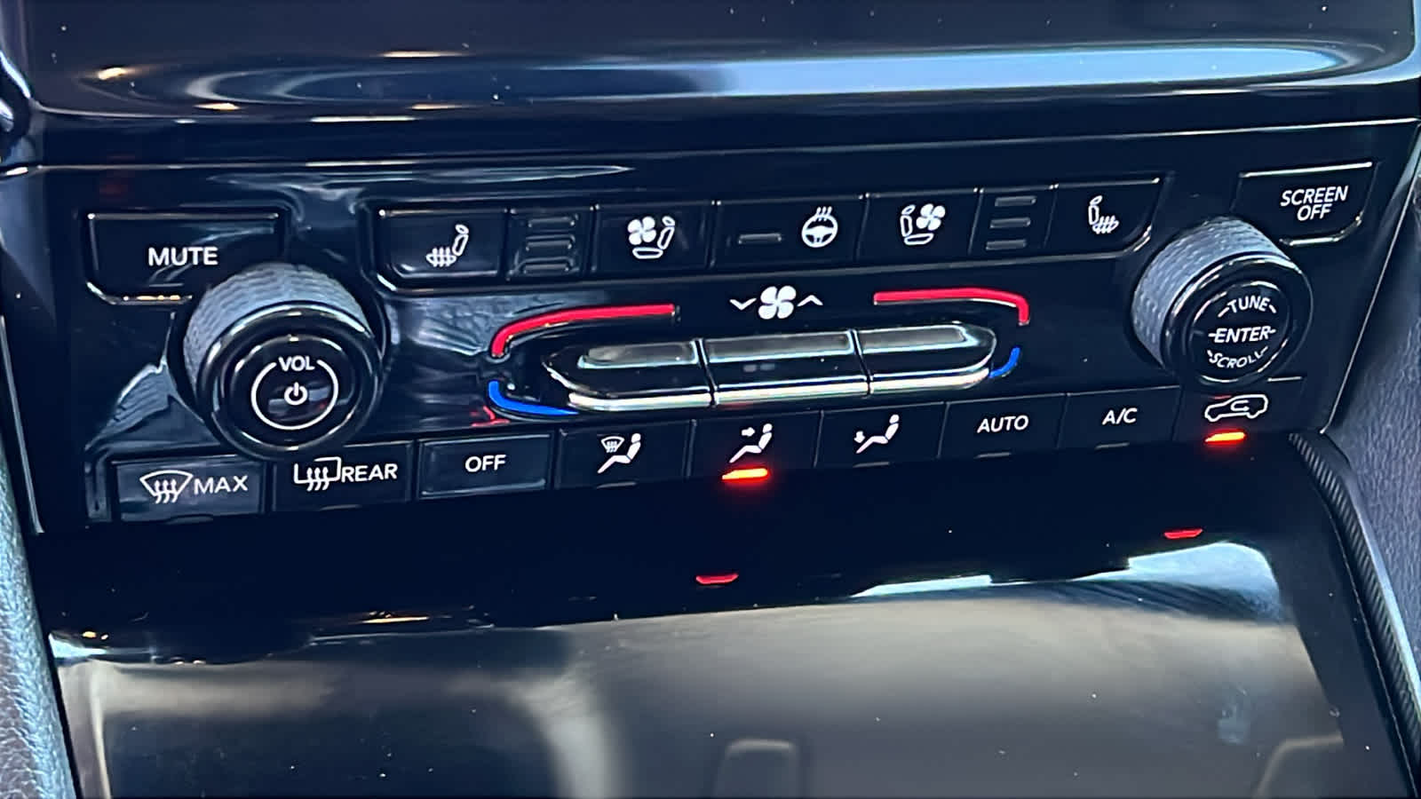 Thumbnail: 2023 Jeep Grand Cherokee - 14